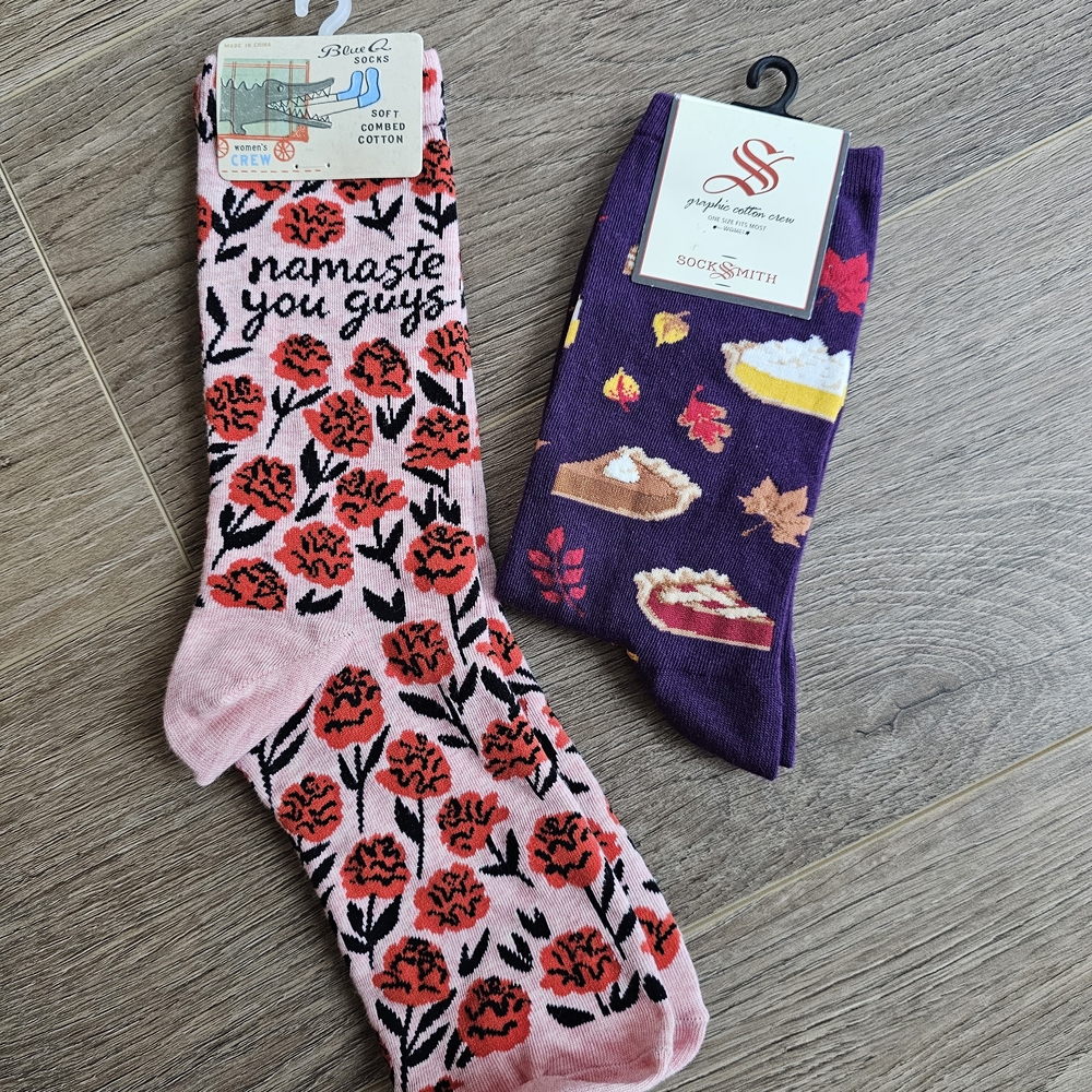 Floral and Autumn Themed Socks Set